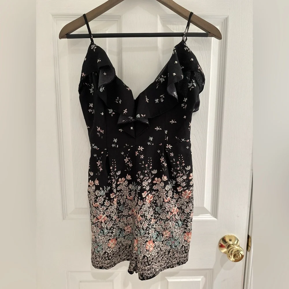 Missguided Romper, Size 2 - Picture 2 of 3